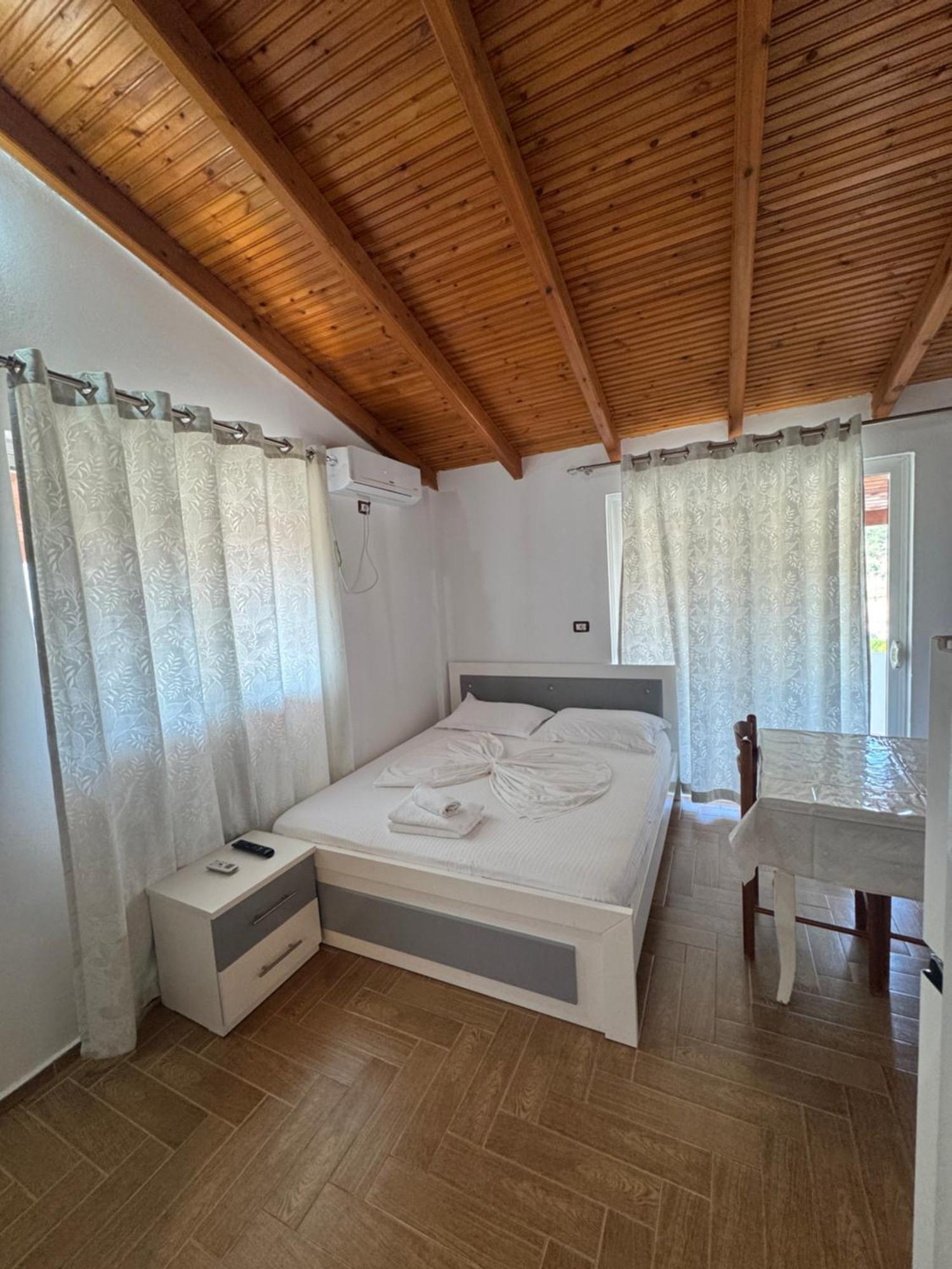 Caushi Apartments Ksamil Exterior foto